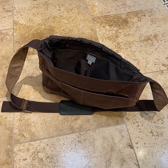 Genuine leather satchel/messenger bag - Picture 2 of 3